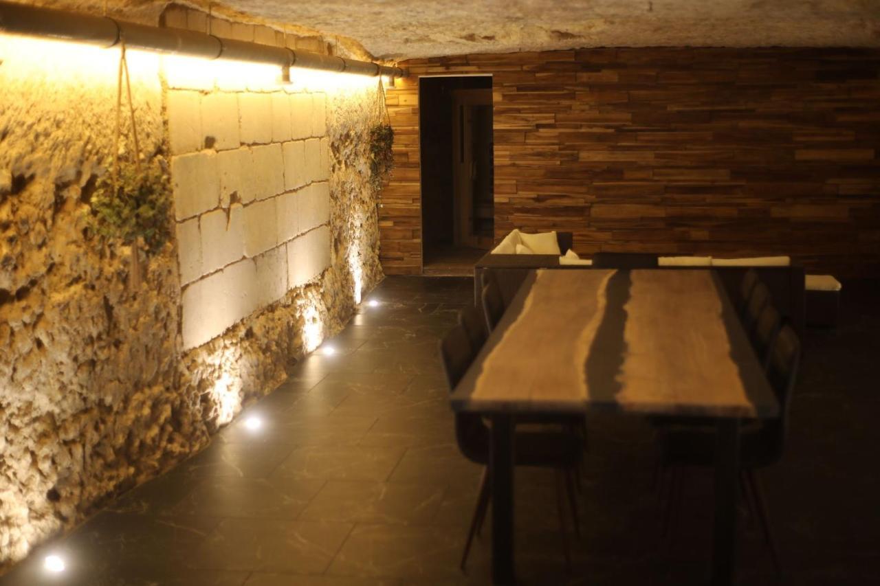 La Montrieuse, Chambre Individuelle Avec Sauna Et Baignoire Spa Naveil ภายนอก รูปภาพ